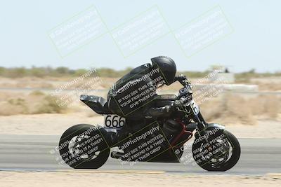 media/Apr-26-2025-BRL Bagger Racing League (Sat) [[9e270f465f]]/6-Liquid and Air Cooled Twins Race/